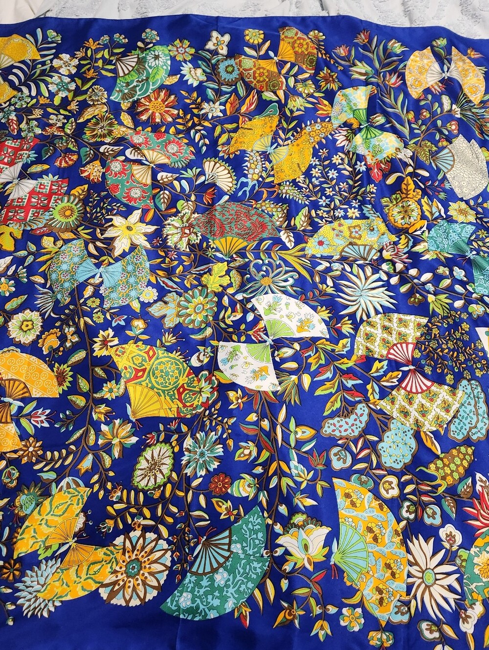 Unbranded Large Silk Scarf Beautiful